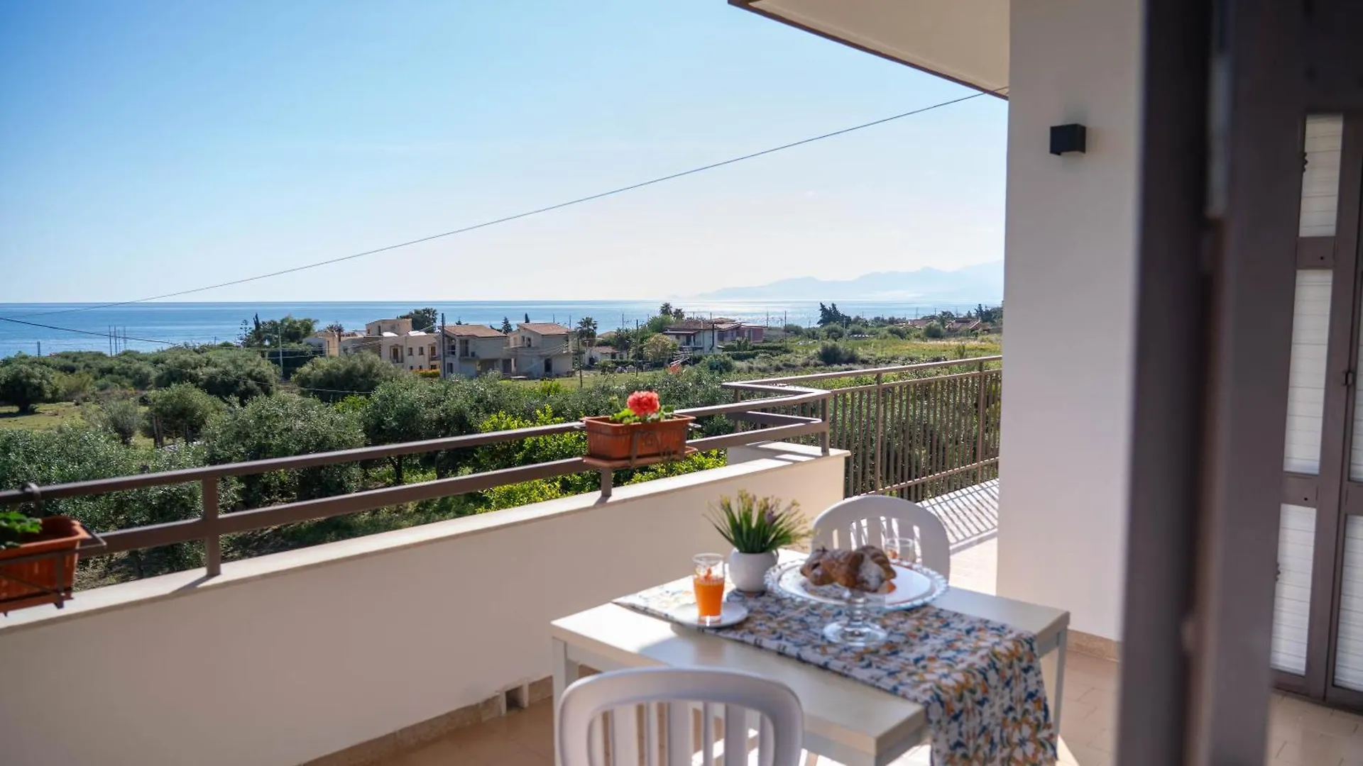 Marina Holiday Altavilla Milicia 0*,