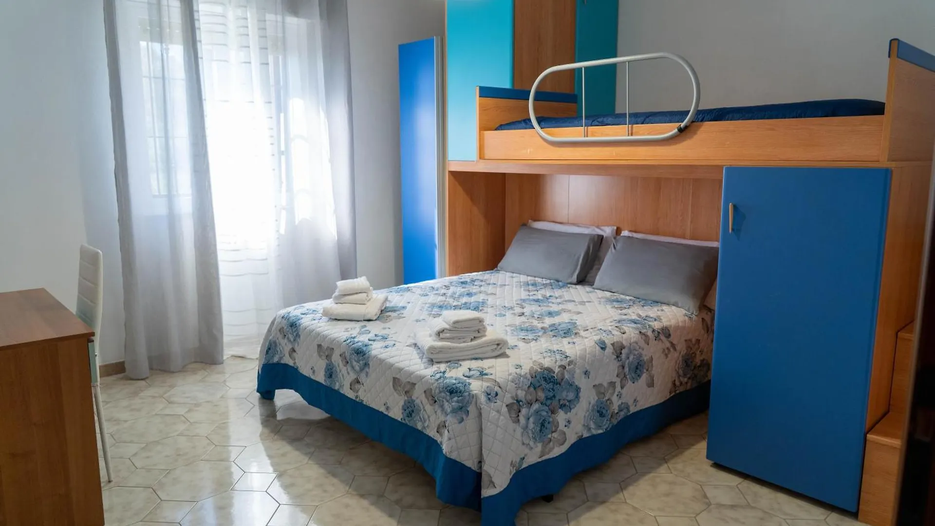 Apartment Marina Holiday Altavilla Milicia